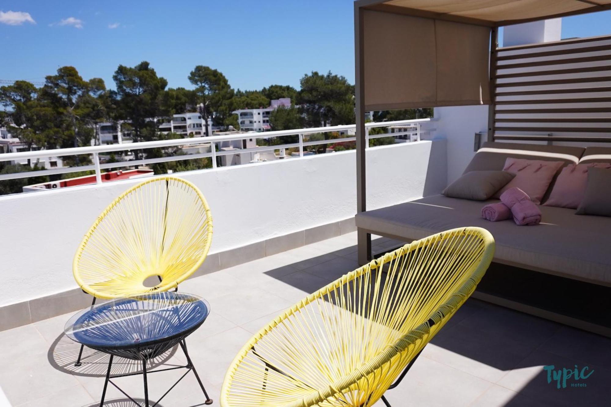 Hotel Apartamentos Marina Playa - Adults Only San Antonio Abad Exterior foto